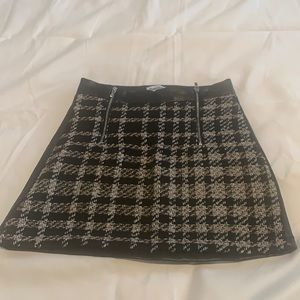 Mayoral girls black and gold skirt